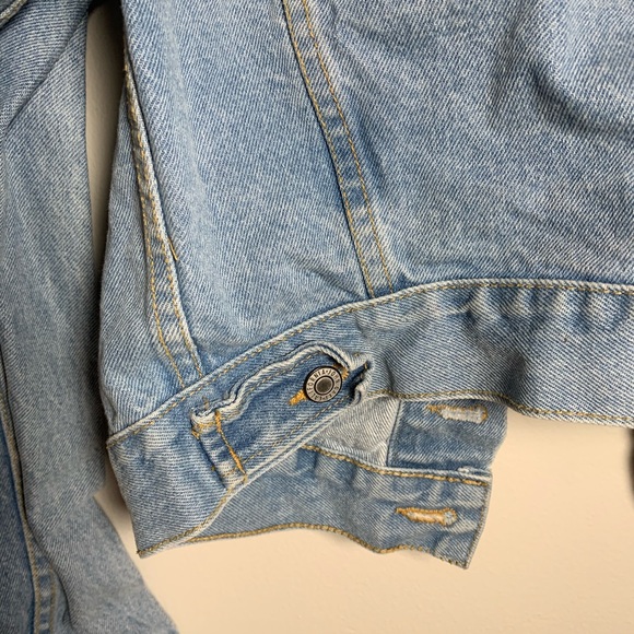 Brandy Melville New York Denim Jacket - Picture 5 of 5